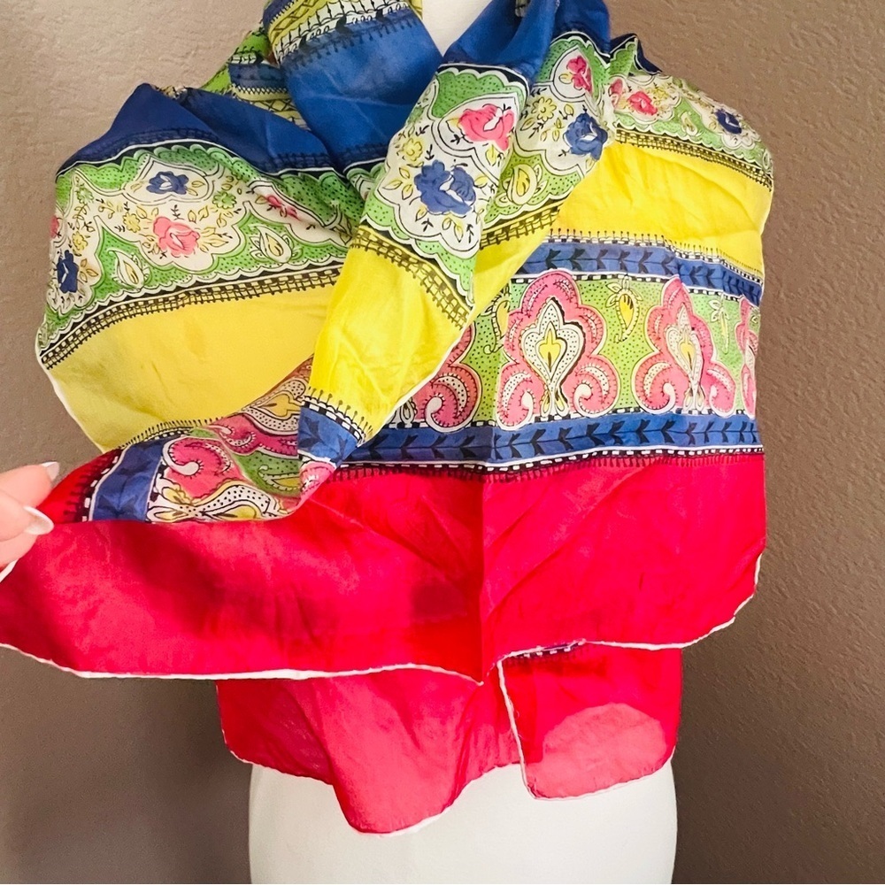 Vintage Silk Colorful Patterned Scarf.
